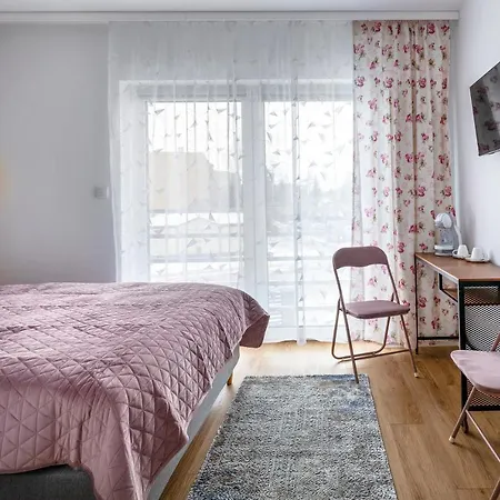 Apartment Goscinne Poziomk Kudowa Zdroj