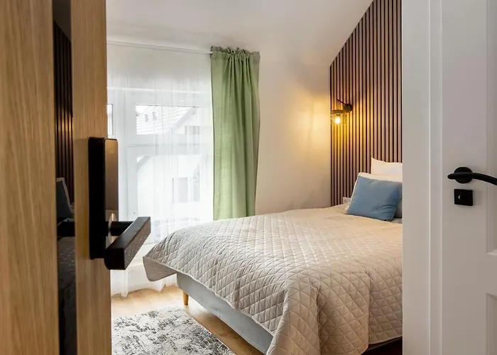 Goscinne Poziomk Daire