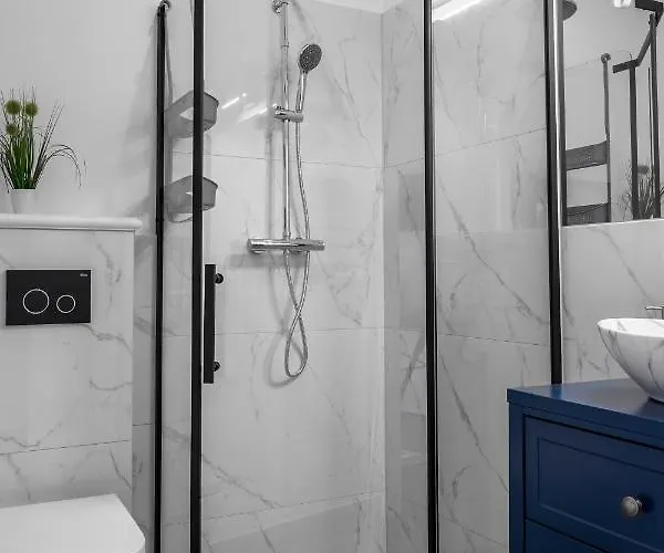 Goscinne Poziomk * Kudowa-Zdroj